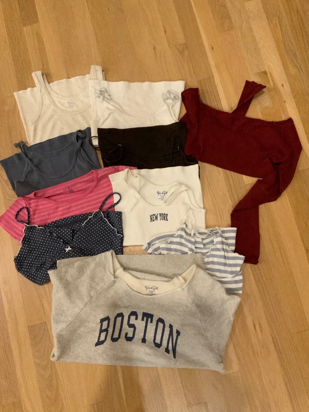 Pre Owned Brandy Melville Bundle (10 pieces)